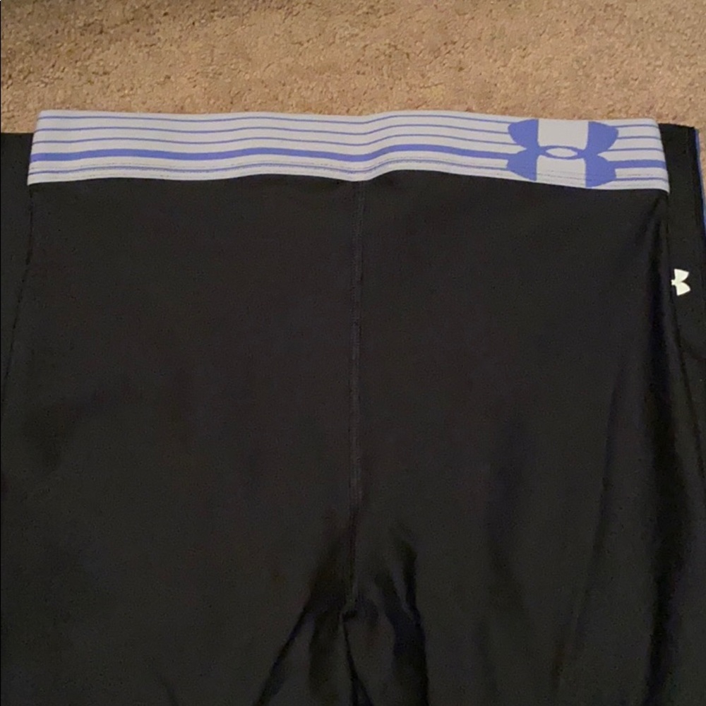 cropped under armor leggings